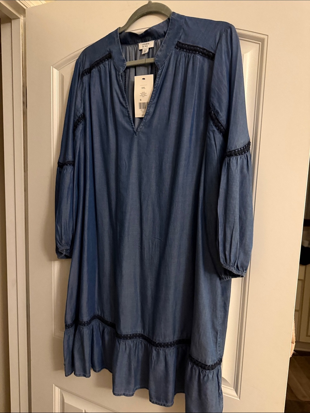Crown and Ivy Denim-Style Blue V-Neck Midi Dress with Lace Trim